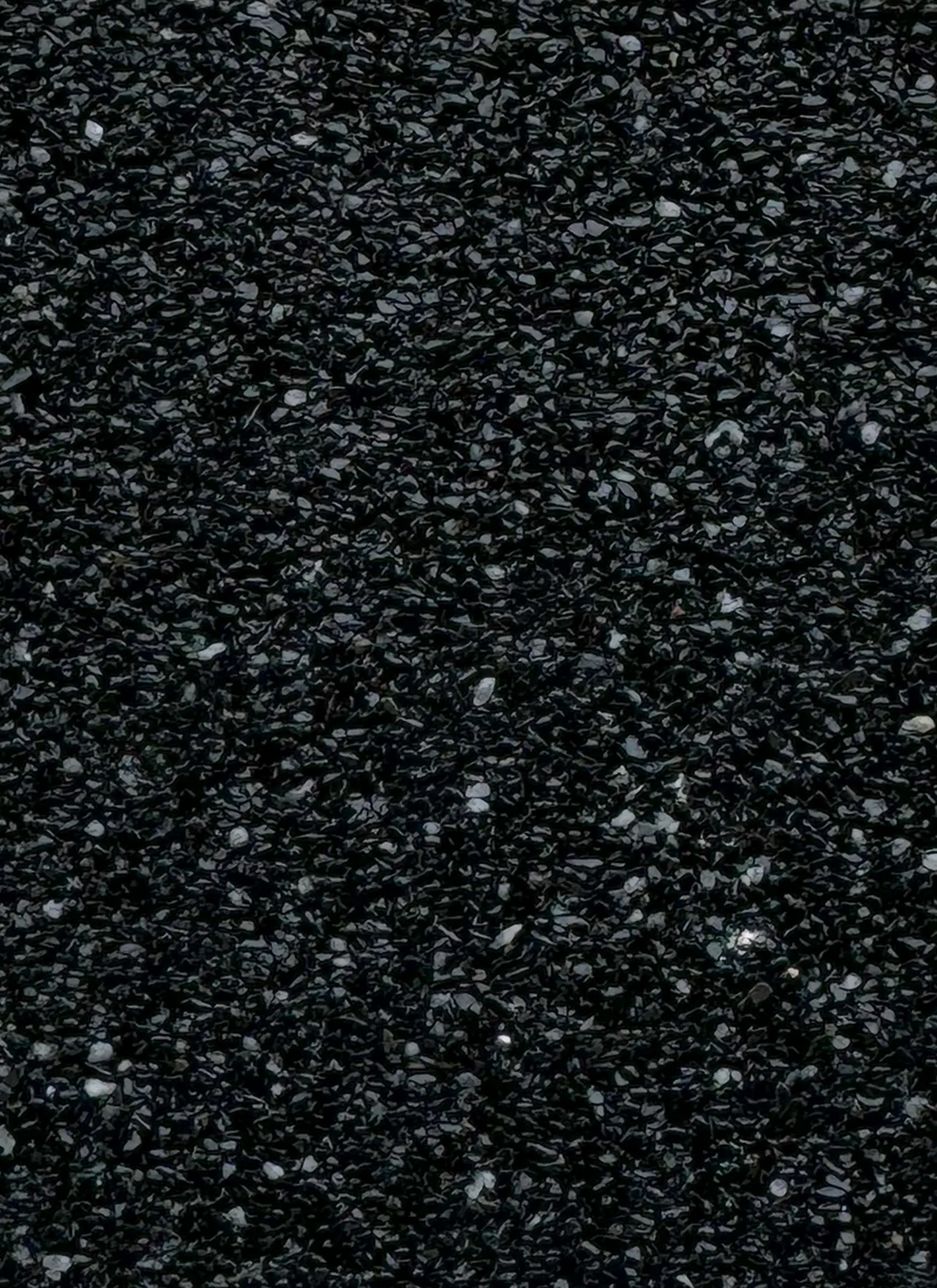 637